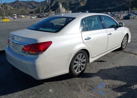 2011 Toyota Avalon Limited z USA, uszkodzony, nr VIN 4T1BK3DBXBU434658